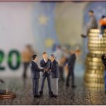 Grafico che mostra l'aumento delle pensioni per lavoratori autonomi e dipendenti nel 2026.